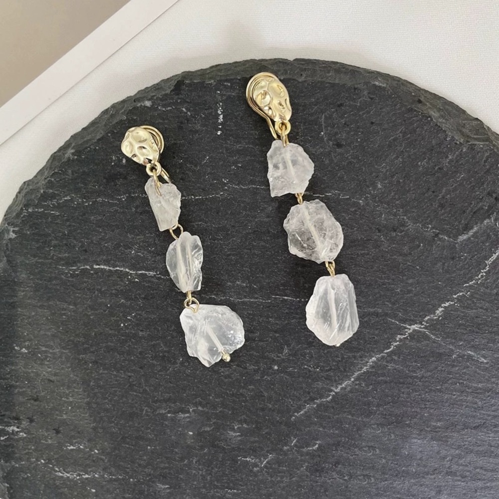 NEW Crystal Handmade Clip On Earrings White / Gold - Picture 2 of 4